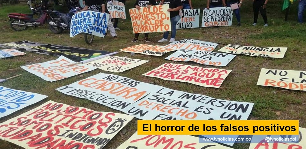 Neiva Huila Colombia El horror de los falsos positivos www.tvnoticias.com.co Con la información entregada por la JEP que asegura que en el país hubo al menos 6.402 asesinatos infames, mal conocidos como falsos positivos, quedó confirmada por primera vez de parte de una entidad del Estado el horror de esta matanza, que corresponde al período de 2002 al 2008, cifra siniestra que muchos consideran se quedó corta, si recordamos que un editorial del New York Times dio cuenta de 10.000, llamando la atención mundial de esta tragedia violadora de los derechos humanos, que nos tiene clasificados vergonzosamente como un país de matones sin nombre para mantener el establecimiento siniestro que nos rige, si tenemos en cuenta además, los antecedentes no menos infames de haber exterminado a sangre y fuego más de 6.000 militantes de un partido político.