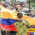 Al desconocimiento de los acuerdos pactados en la región, se suma la militarización de las carreteras, señala un comunicado dela Minga Indígena, luego de conocer la determinación del presidente Duque Márquez emitida desde Cali capital del Valle. El decreto 575 presidencial que, deja en manos de alcaldes y gobernadores, el uso de La Fuerza Pública para despejar todos los puntos de las carreteras obstaculizados por colombianos inconformes, se desprende de orden emanado por el máximo Jefe del Centro Democrático Bota militar en las vías
