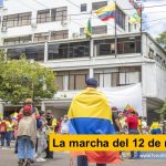 Por Eduardo Gutiérrez Arias Pensé que después de 15 días de huelga general, la marcha convocada para el pasado miércoles 12 de marzo podría resultar débil como consecuencia de la fatiga física y espiritual del pueblo trabajador, después de dos semanas de agitación constante. Estaba equivocado. La marcha del 12 de mayo fue majestuosa y posiblemente superior en participantes a la del 5 de mayo. Por lo menos en el caso de Neiva. Desde el Centro de Convenciones José Eustasio Rivera, uno de los lugares de concentración establecidos por las organizaciones sindicales, marchamos hacia el parque Santander unos 3.000 manifestantes. Frente a la Universidad Surcolombiana se organizó otro desfile de 5.000 jóvenes y en La marcha del 12 de mayo en Neiva Huila www.tvnoticias.com.co
