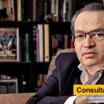 El exprocurador Fernando Carrillo como salida a la crisis social que venimos padeciendo, ha planteado como gran solución aglutinar a la ciudadanía alrededor de 10 propuestas básicas en lo social que serían sometidas a una consulta popular para que sirviera de mandato obligatorio al próximo Congreso y al próximo gobierno, con el fin de dar respuesta inmediata a los clamores de la ciudadanía que requiere ser atendida sin dilaciones como no lo está haciendo el incompetente y marrullero Gobierno de Duque, que está jugando con candela al desgaste de las protestas para no resolver nada de fondo, y de esta manera hacerle conejo a las justas peticiones de la ciudadanía. Consulta popular inútil Neiva tvnoticiascol TVNOTICIAS.COM gobierno de Duque