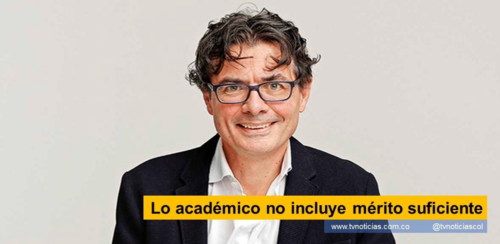 Alejandro Gaviria Uribe es hijo de Juan Felipe Gaviria ya fallecido, un político paisa de vieja data, exministro de Obras públicas y exalcalde Medellín, muy cercano al uribismo del Matarife Uribe (Álvaro Uribe Vélez) y quien ayudó a estructurar el corrupto proyecto de hidroituango. “cartel de los pañales” estaba su hermana Ana María Gaviria Uribe Contraloría General, relacionado con la ejecución de obras de infraestructura educativa, como integrante del Fondo de financiamiento de Infraestructura Educativa, donde hacían parte las exministras de Educación del gobierno de Santos, Gyna Parody d'Echeona y Yaneth Giha Tovar y otros funcionarios, que hoy hacen parte del Staf de la universidad de Los Andes tvnoticiascol TVNOTICIAS.COM www.tvnoticias.com.co