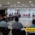 Una explicación sobre la manera como se adelantarán trabajos para cumplir el contrato Ruta 45 entregó la firma responsable de ejecutar la billonaria obra contratada por el Gobierno Nacional. Se trata de recuperar la movilidad sobre 456 kilómetros entre Neiva – Pitalito – Mocoa y Santana, adjudicada desde 2.015, pero abandonada por irresponsabilidad del contratista inicial. Un encuentro se adelantó entre directivos del Consocio Ruta Sur SAS, el gobierno del Huila y representantes de organizaciones empresariales del Departamento, pero sin precisar detalles sobre iniciación real de trabajos. Ridícula socialización - www.tvnoticias.com.co $4 billones Ruta 45 tvnoticiascol TVNOTICIAS.COM