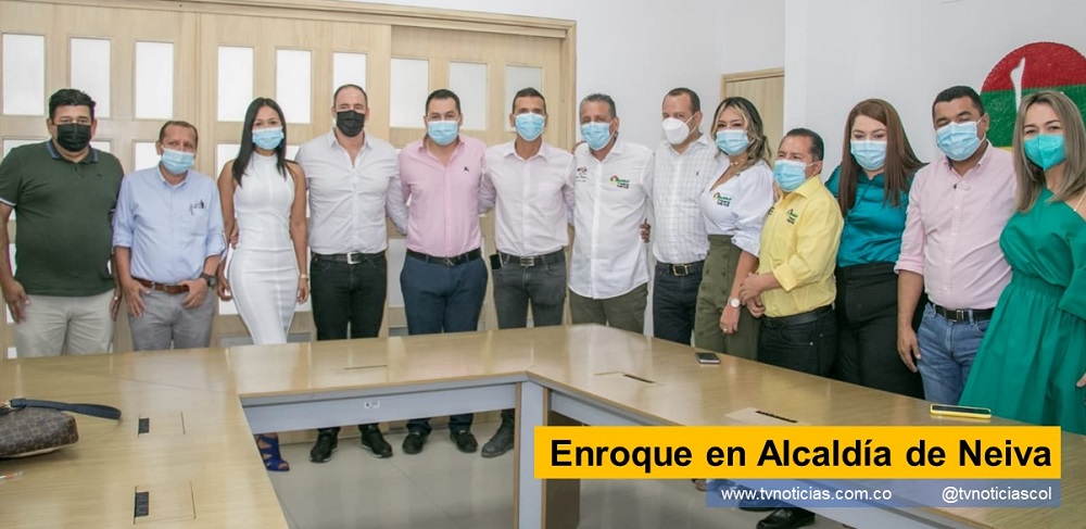 Enroque en Alcaldía de Neiva Un elevado número de cargos oficiales tienen, desde el miércoles 3 de noviembre de 2021, nuevas caras, consecuencia de la segunda revisión a la nómina del alcalde de Neiva. www.tvnoticias.com.co tvnoticiascol