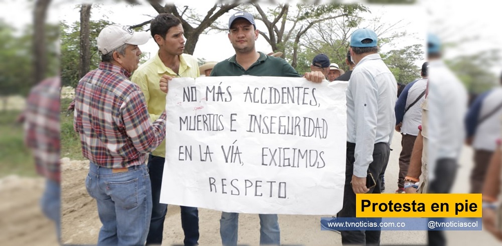 La protesta anunciada desde mediados del año 2021, por descuido en el mantenimiento de vías en el Huila, concentró voceros de comunidades no imaginadas por las autoridades regionales Protesta en pie tvnoticiascol www.tvnoticias.com.co