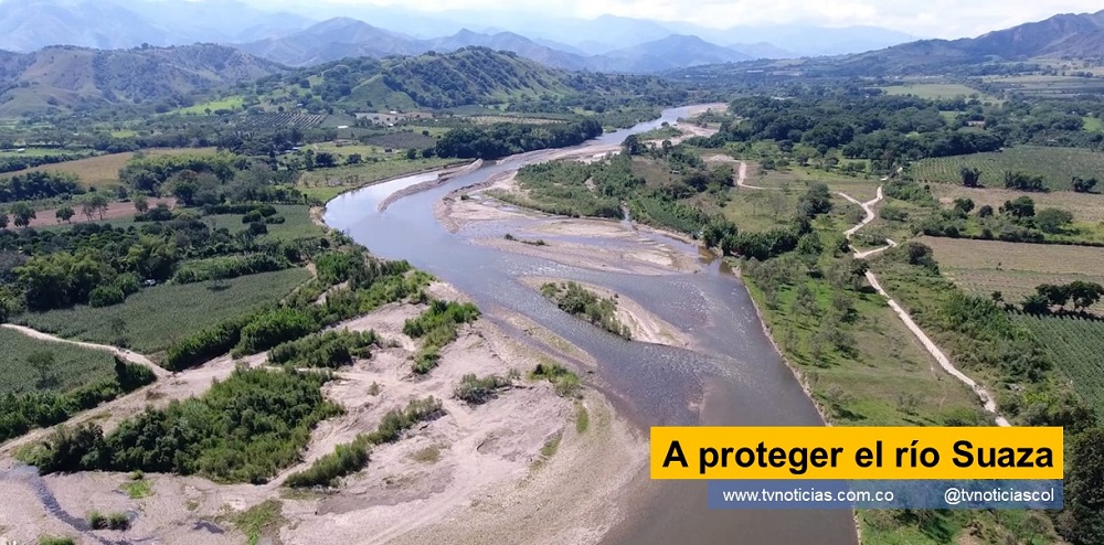 Consejo Cuenca del río Suaza, que contará con el apoyo técnico y el respaldo de la Corporación Autónoma Regional del Río Magdalena, como autoridad ambiental en el Huila La vertiente curcunda por zona rurales de: Acevedo, Suaza, Guadalupe, Altamira y Garzón, antes de desembocar al río Magdalena Un grupo de ciudadanos se convirtió en atalaya, para proteger el río Suaza, vertiente hídricas del surhuilense A proteger el río Suaza tvnoticiascol www.tvnoticias.com.co