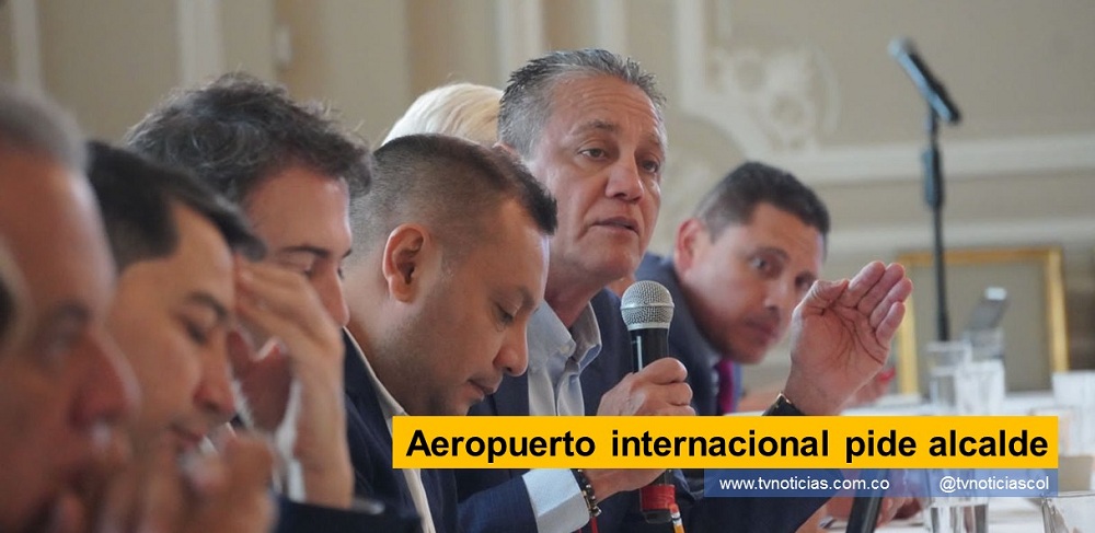Un listado de iniciativas relacionadas con propuestas de la campaña presidencial, presentó el Gorky Muñoz Calderón, alcalde de Neiva, a Gustavo Francisco Petro Urrego, nuevo Presiente de los colombianos Aeropuerto internacional pide alcalde tvnoticiascol www.tvnoticias.com.co