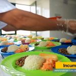 Un informe de la Contraloría General de la República revela que, de las 97 entidades territoriales certificadas, 9 presentan riesgo de incumplimiento en el inicio oportuno, debido a ineficiente planeación la de contratación.  Un total de 9 entidades territoriales certificadas (ETC) presentan posibles riesgos de cobertura, al proyectar comenzar la prestación del servicio de alimentación escolar, 30 días después del inicio del calendario escolar Incumplidos tvnoticiascol www.tvnoticias.com.co