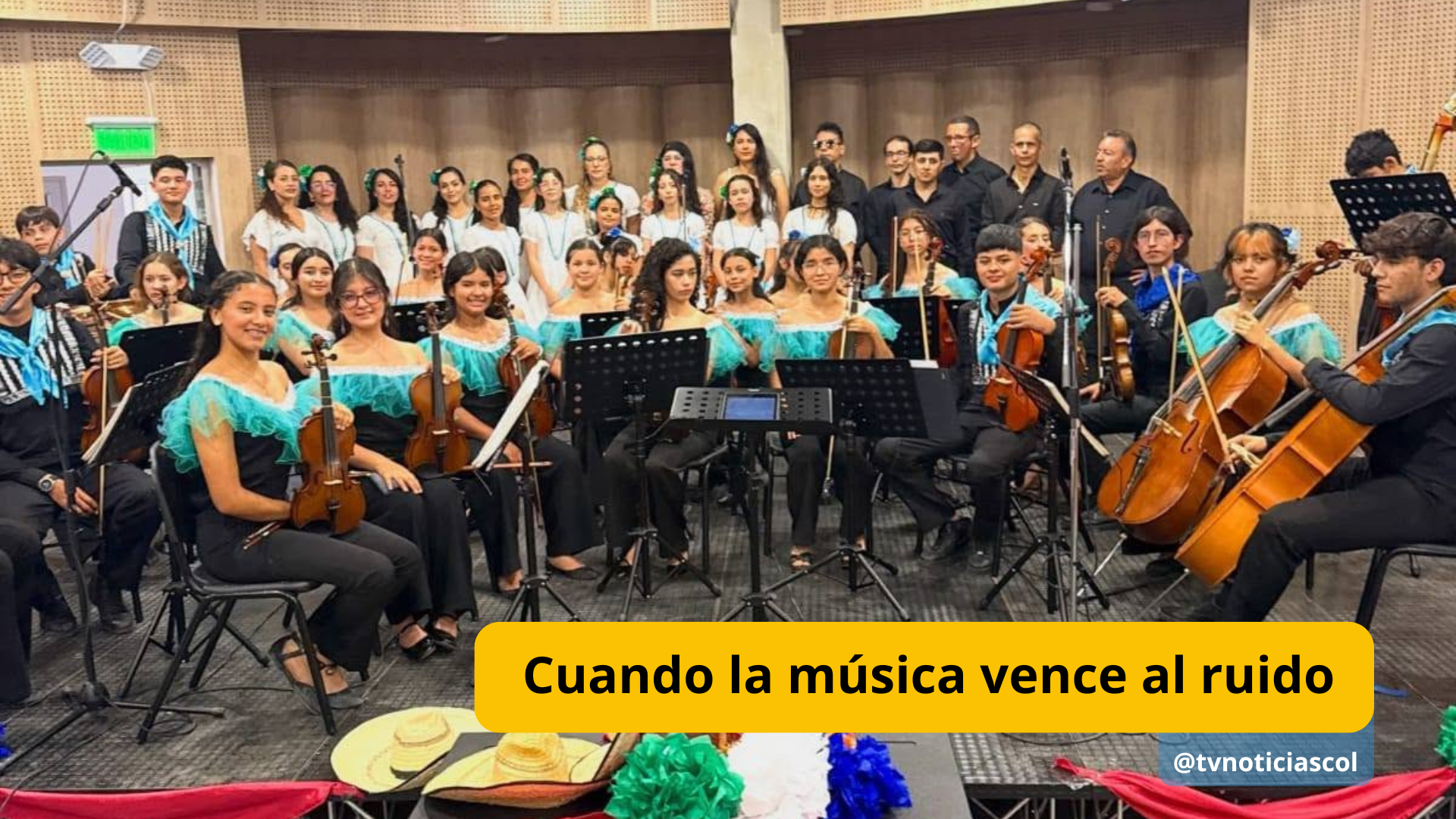 Cuando la música vence al ruido- TVNOTICIASCOL En esta época que abundan las informaciones sobre conflictos, divisiones y desencuentros, resulta reconfortante comprobar que todavía existen espacios donde la belleza logra reunir lo esencial.
